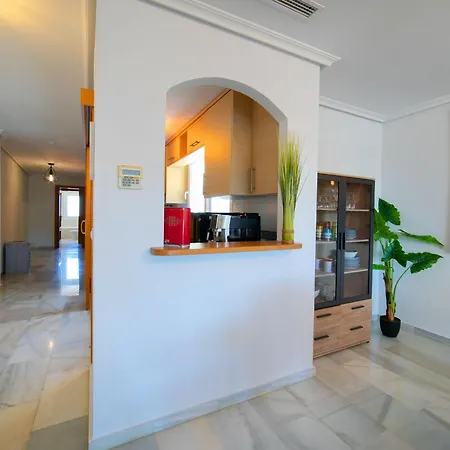 Bay 04 By Interhome *